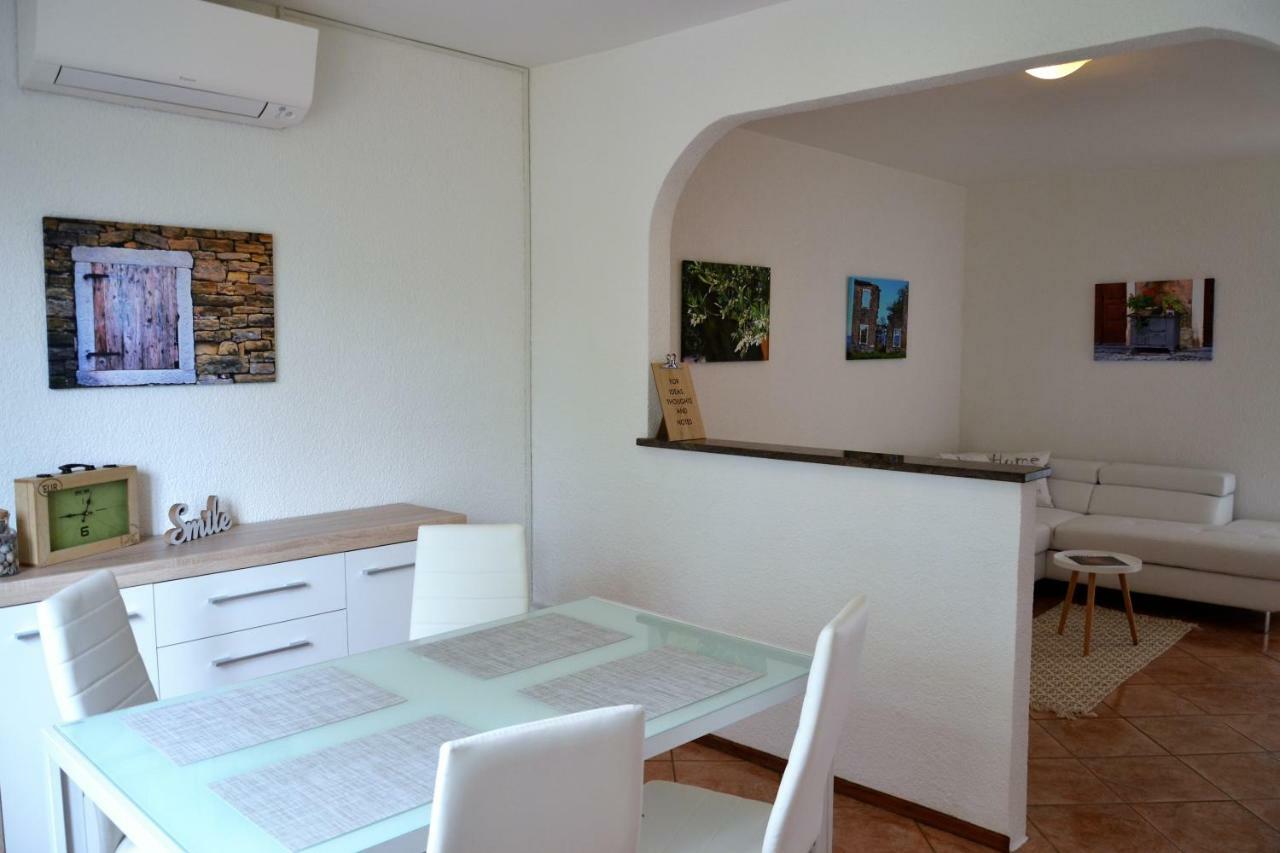 Apartment Istrian View Smarje  Bagian luar foto